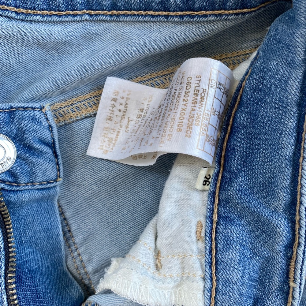 GUESS Distressed Ripped Blue Jeans Size 26 - Picture 3 of 3